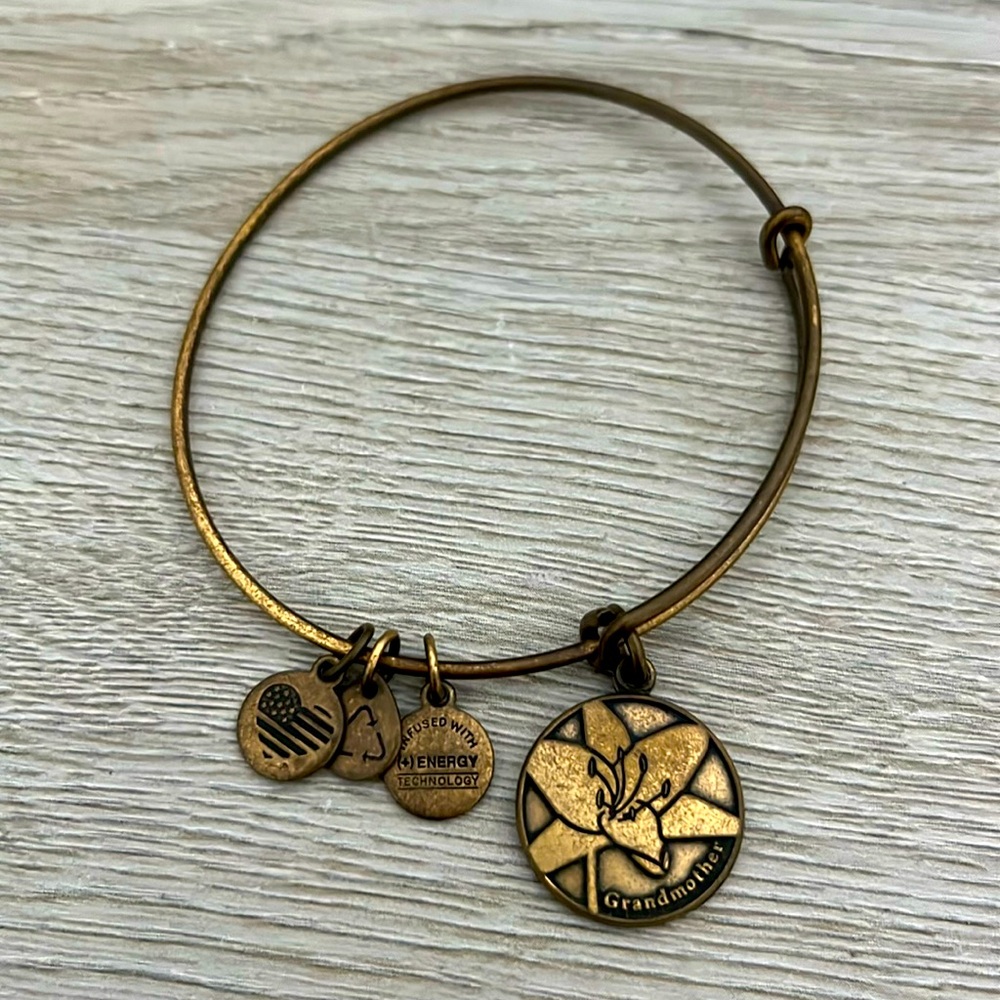Alex And Ani Grandmother Bangle Bracelet